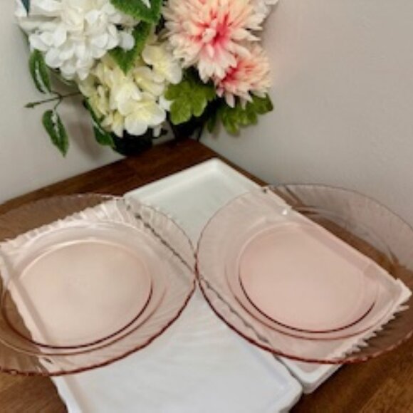 Arcoroc France Pink Swirl Glass Plates – Vintage French Tableware Retro Dinner D - Picture 2 of 5
